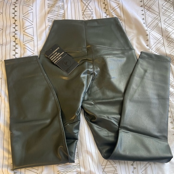 90 Degree Black Olive Leatherette Leggings M - Picture 5 of 6